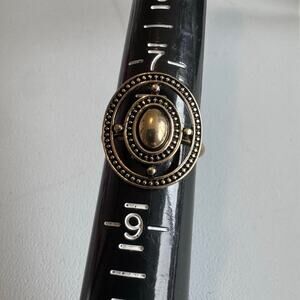 Nwot Oval Gold statement Ring size 8